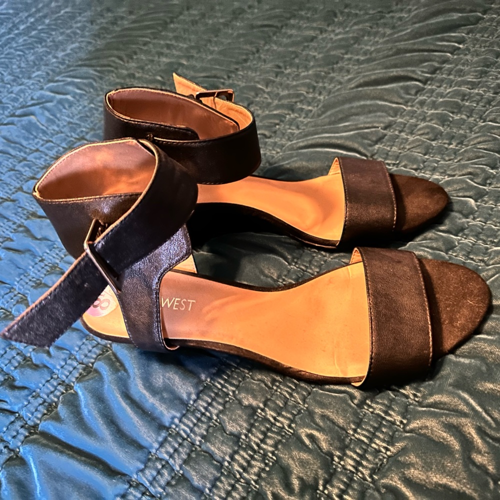 Nine West black sandal